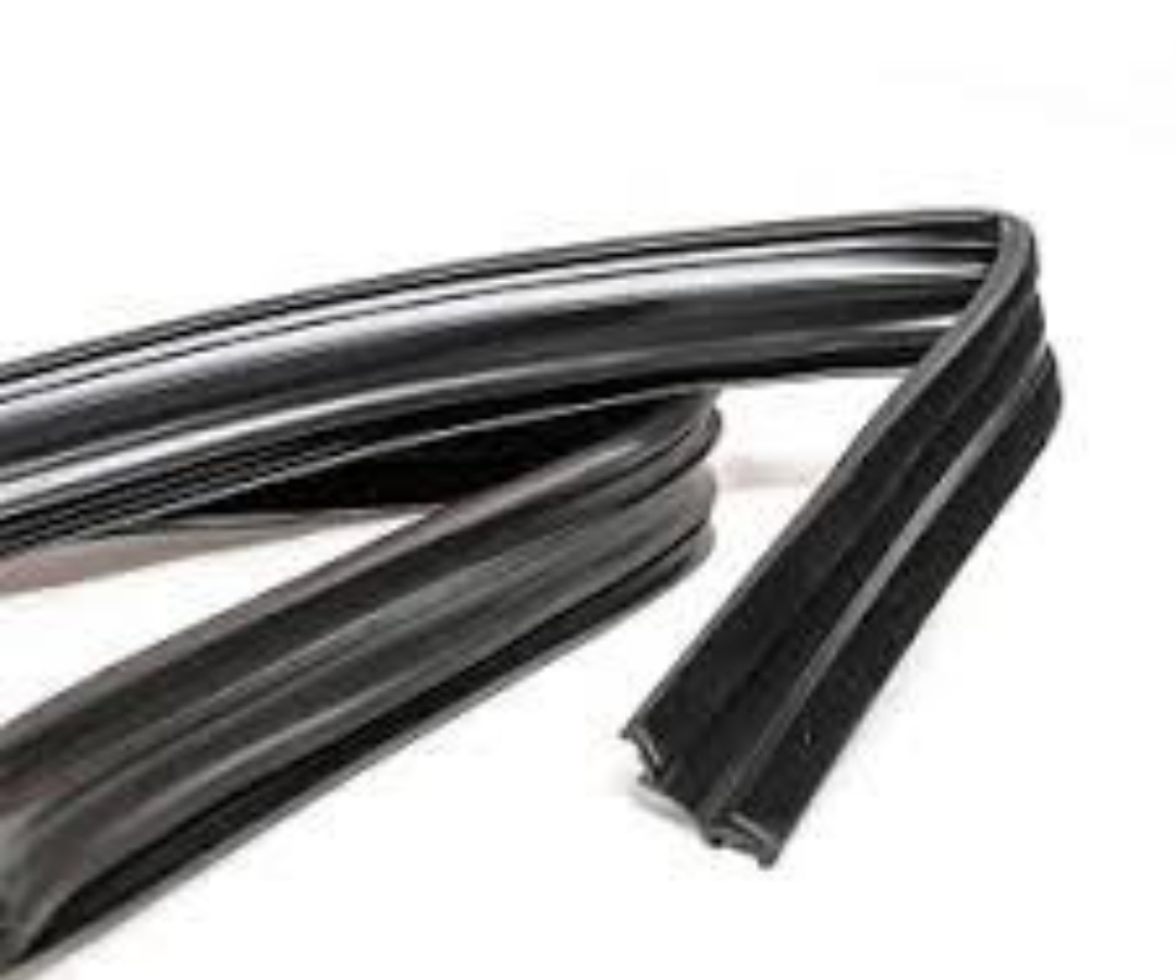 نوار لاستیکی دور شیشه جلو پژو 405 و پارس ایساکو ISACO