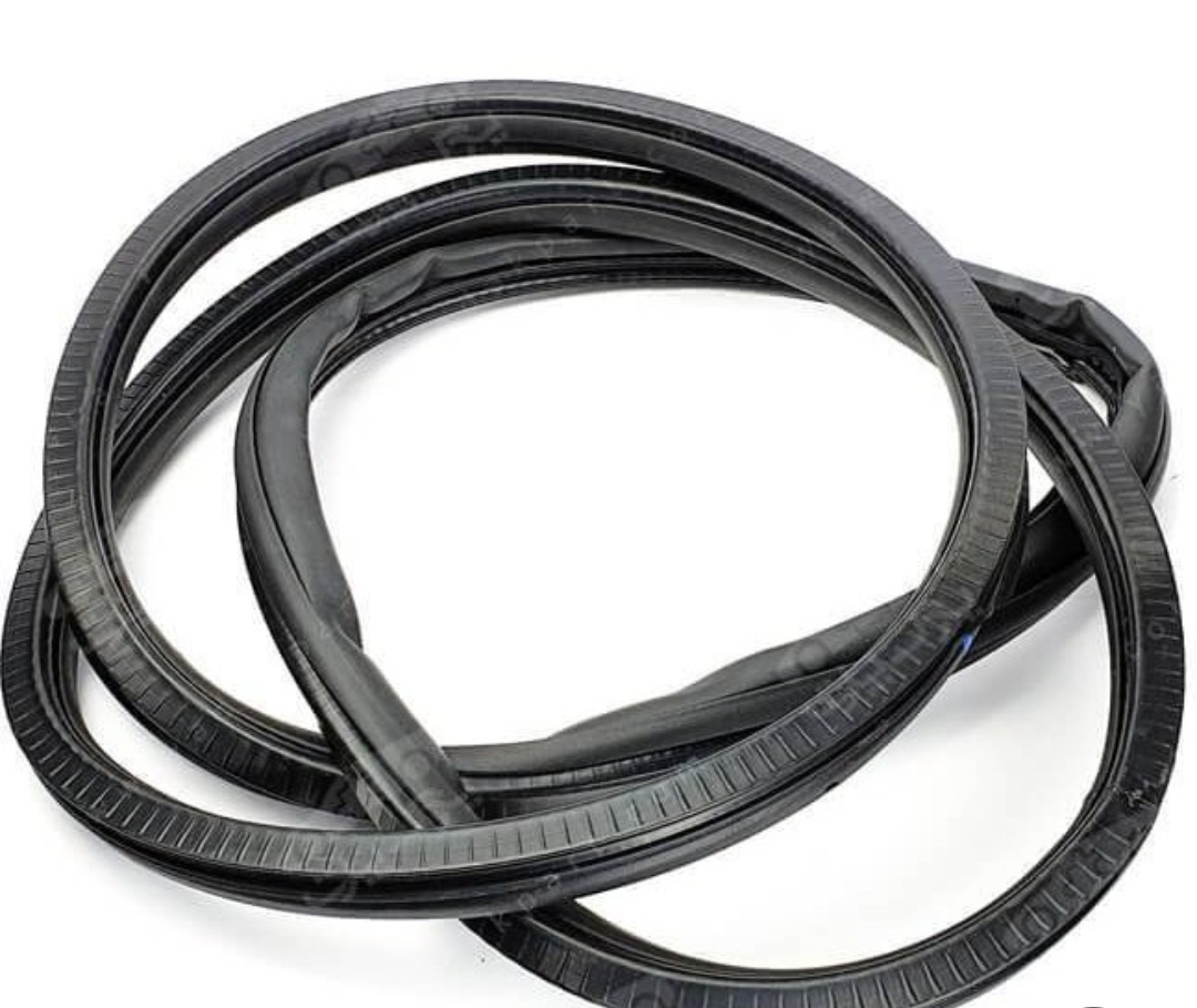 نوار لاستیکی دور درب جلو راست (شاگرد) پژو 405 و پارس ایساکو ISACO
