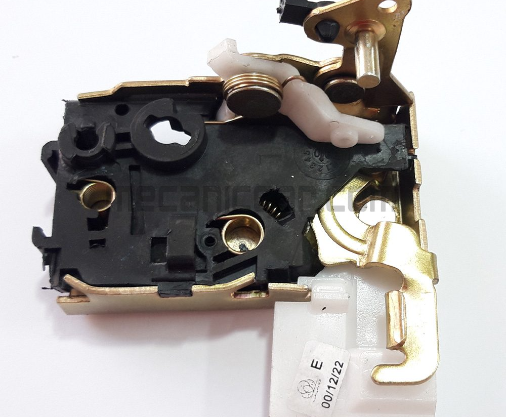 مجموعه قفل داخلی با میکرو سوییچ پارس ELX درب جلو راست پژو  پارس ایساکو ISACO